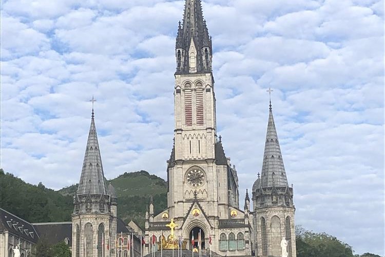Slika /slike/Zatvorski sustav/61 međunarodno vojno hodočašće (PMI), 27. hodočašće hrvatske vojske, policije i branitelja u Lourdes 2019. godine/Lurd 1.jpg